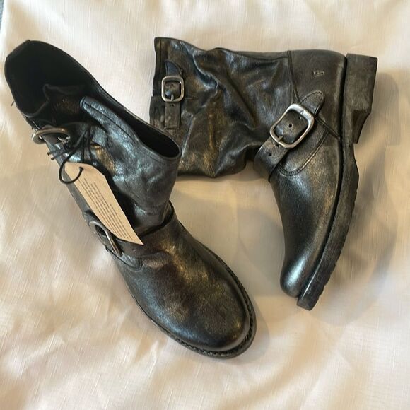 FRYE GUNMETAL AND SILVER MOTO LEATHER BOOTS.   NEW IN BOX - Picture 3 of 11